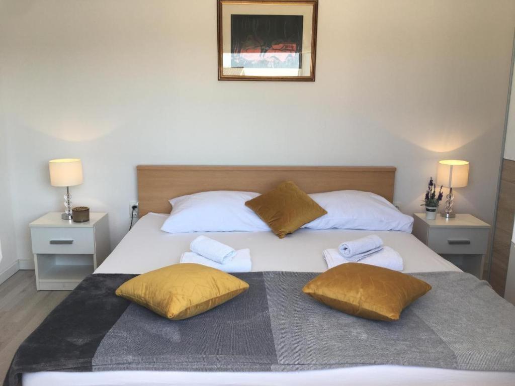 Luxury Apartment Cairos Trogir Luaran gambar